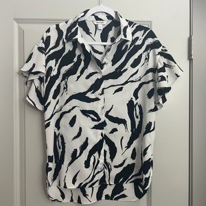 Black and white Nine West buttoned up shirt